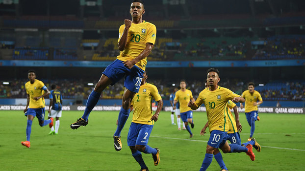 Brenner, atacante do São Paulo, comemora seu gol pelo Brasil contra Honduras pelo Mundial sub-17