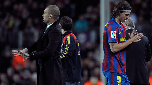Ibrahimovic é substituído pelo técnico Guardiola em jogo do Barcelona contra o Getafe Ibrahimovic é substituído pelo técnico Guardiola em jogo do Barcelona contra o Getafe