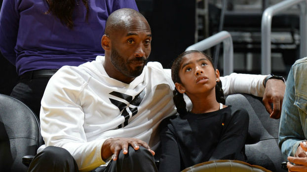 Kobe Bryant e a filha Gianna, sua parceira de basquete Kobe Bryant e a filha Gianna, sua parceira de basquete