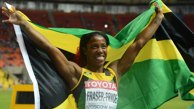 Shelly-Ann Fraser comemora bicampeonato mundial na prova dos 100m Shelly-Ann Fraser comemora bicampeonato mundial na prova dos 100m