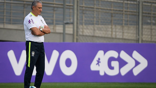 Tite comandando treino da seleção brasileira Tite comandando treino da seleção brasileira
