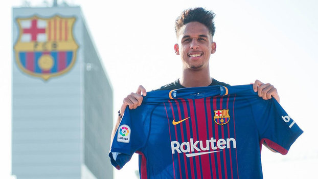 Vitinho foi apresentado no Barcelona e vai jogar no time B Vitinho foi apresentado no Barcelona e vai jogar no time B