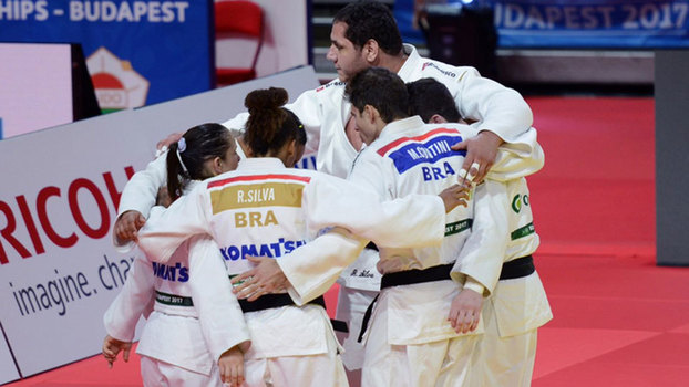 Equipe brasileira para a final por equipes mista do Mundial de Budapeste Equipe brasileira para a final por equipes mista do Mundial de Budapeste