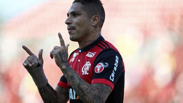 Guerrero comemora o primeiro gol da partida contra o Sport