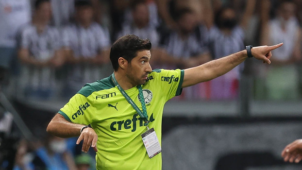 Abel elogia comportamento de reforços do Palmeiras e pede seriedade aos mais jovens
