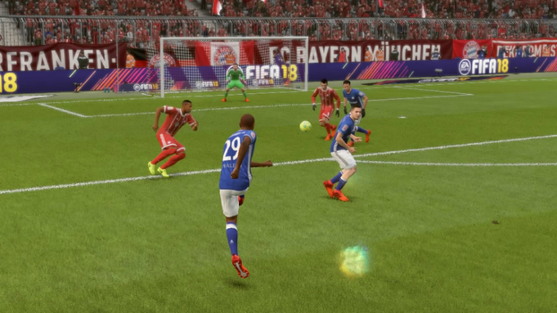O brasileiro Naldo tem a força necessária para vencer o goleiro adversário com seu chute O brasileiro Naldo tem a força necessária para vencer o goleiro adversário com seu chute