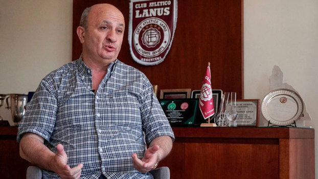 Nicolas Russo é o presidente do Lanús: emergente no futebol argentino Nicolas Russo é o presidente do Lanús: emergente no futebol argentino