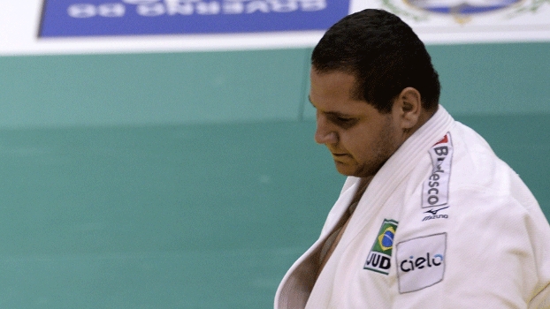 Baby perdeu a revanche para alemão, e Brasil caiu por equipes