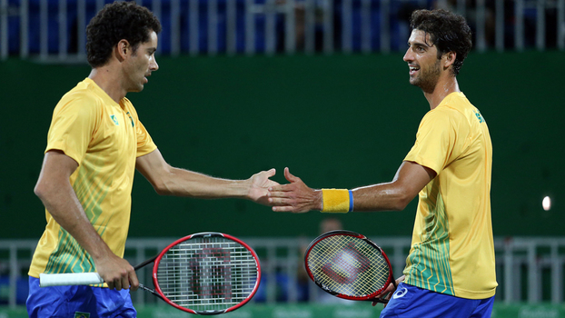 Bellucci e Sá começaram bem no ATP 250 de Bastad Bellucci e Sá começaram bem no ATP 250 de Bastad