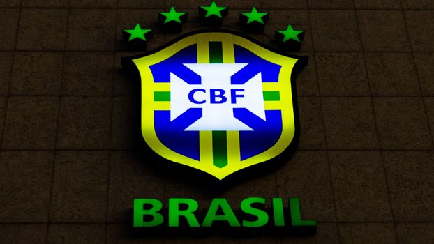 Clubes discutem futuro do futebol Clubes discutem futuro do futebol