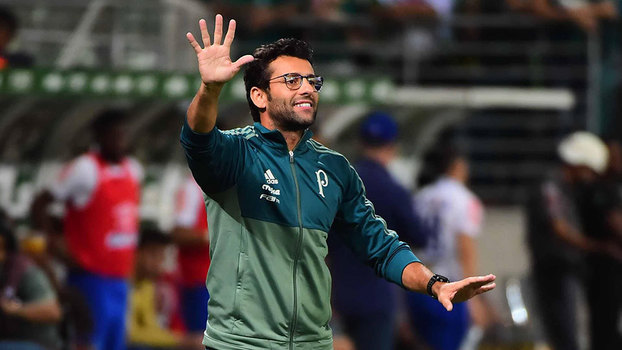 O técnico Alberto Valentim não criticou o empate com o Cruzeiro O técnico Alberto Valentim não criticou o empate com o Cruzeiro