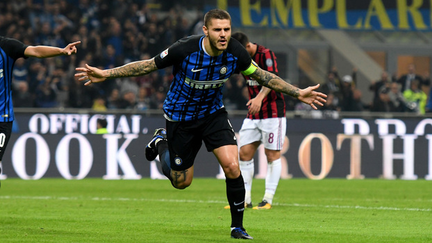 Icardi faz hat-trick, imita Messi e Inter bate Milan no Derby Mauro Icardi comemora gol da Inter contra o Milão
