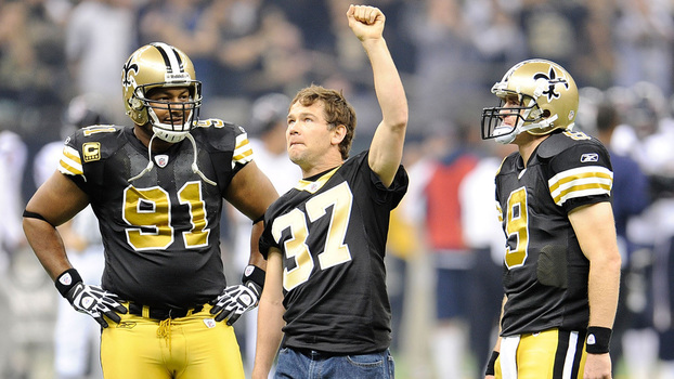 Steve Gleason foi homenageado pelos Saints pouco após o diagnóstico Steve Gleason foi homenageado pelos Saints pouco após o diagnóstico