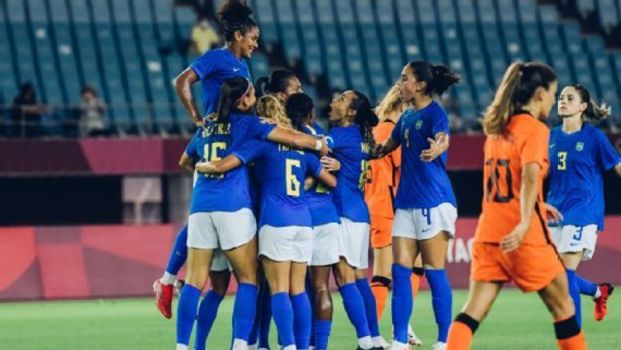 Seleção vibra com gol contra Holanda Seleção vibra com gol contra Holanda