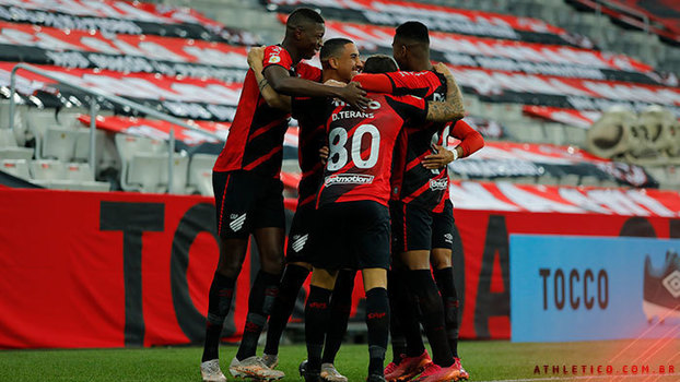 Jogadores do Athletico-PR comemoram Jogadores do Athletico-PR comemoram