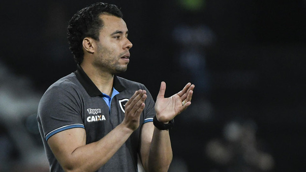 Jair Ventura está na mira do Santos Jair Ventura está na mira do Santos