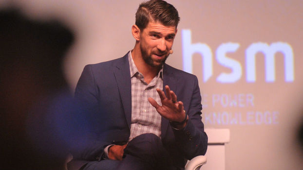 Michael Phelps lamentou os casos de doping Michael Phelps lamentou os casos de doping