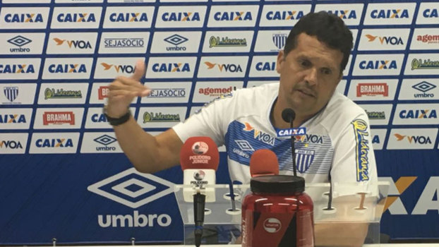 Claudinei afirma que Júnior Dutra o procurou sobre sondagem do Corinthians