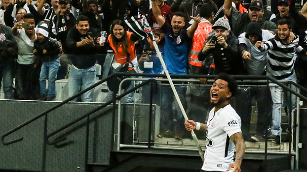 Com ajuda dos três rivais, Corinthians pode entrar em campo na quarta já campeão