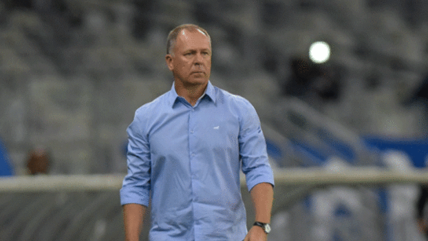 Mano Menezes espera recuperar a identidade do Cruzeiro Mano Menezes espera recuperar a identidade do Cruzeiro