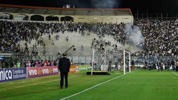 Confusão em São Januário no dia de Vasco x Flamengo Confusão em São Januário no dia de Vasco x Flamengo