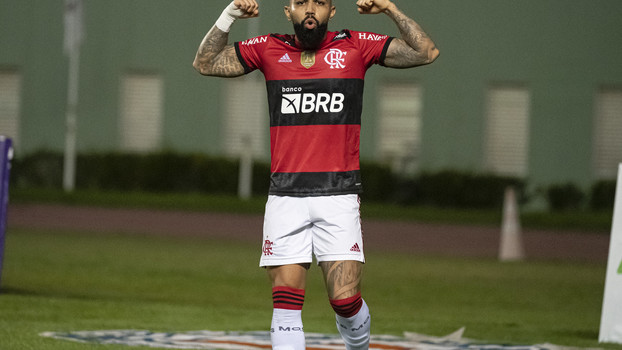 Gabi comemora hat-trick na goleada do Flamengo Gabi comemora hat-trick na goleada do Flamengo