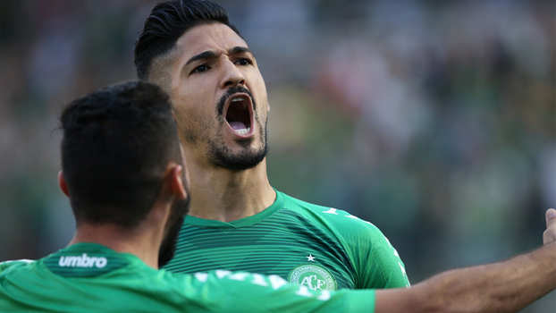 Túlio de Melo saiu do banco de reservas e abriu o placar para a Chapecoense Túlio de Melo saiu do banco de reservas e abriu o placar para a Chapecoense