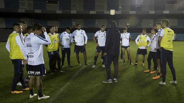 Pedra no sapato? Corinthians terá de superar retrospecto negativo contra argentinos diante do Racing