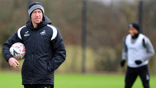 Graham Potter em treino do Swansea City na atual temporada Graham Potter em treino do Swansea City na atual temporada