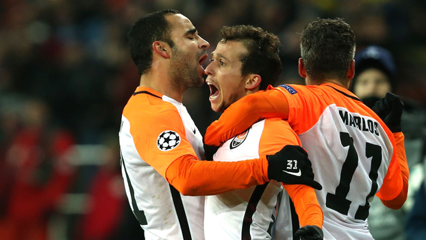 Bernard abriu o caminho para a vitória e para a classificação do Shakhtar Bernard abriu o caminho para a vitória e para a classificação do Shakhtar
