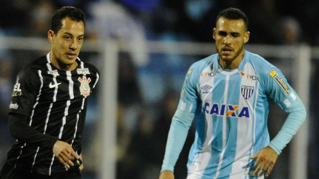 Corinthians tropeça de novo, só empata com Avaí e vê vantagem cair para 6 pontos