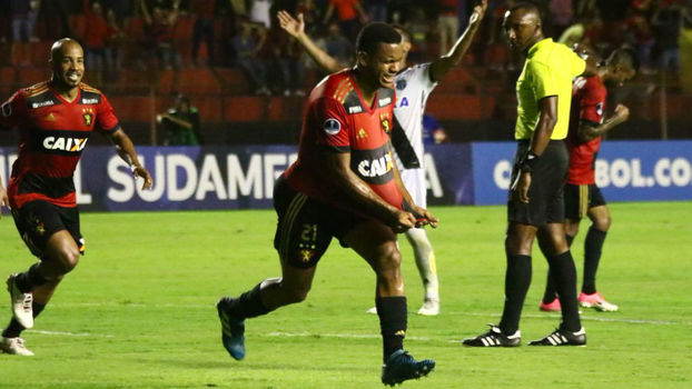 Rithely marcou um dos gols do Sport sobre a Ponte Preta Rithely marcou um dos gols do Sport sobre a Ponte Preta