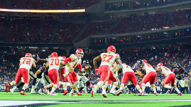 Chiefs defendem a invencibilidade contra os Steelers Chiefs defendem a invencibilidade contra os Steelers