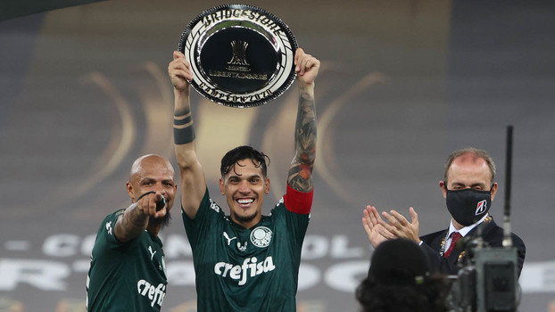 Gustavo Gómez e Felipe Melo comemoram título do bi da Libertadores Gustavo Gómez e Felipe Melo comemoram título do bi da Libertadores
