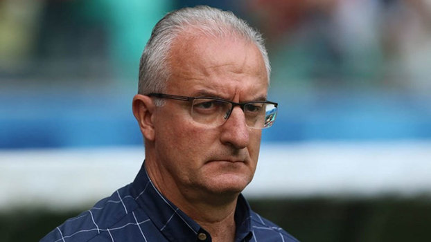 Dorival Júnior treinou bolas paradas antes de encarar o Cruzeiro Dorival Júnior treinou bolas paradas antes de encarar o Cruzeiro