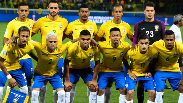 Seleção brasileira posada para foto antes do jogo contra o Chile pelas eliminatórias Seleção brasileira posada para foto antes do jogo contra o Chile pelas eliminatórias