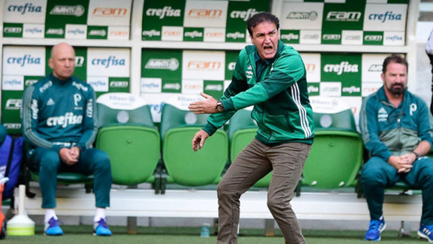 Atlético-PR vence Palmeiras e se aproxima do G6 — Brasileirão Atlético-PR vence Palmeiras e se aproxima do G6 — Brasileirão