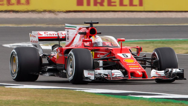 Vettel largará na primeira posição no GP de Cingapura Vettel largará na primeira posição no GP de Cingapura