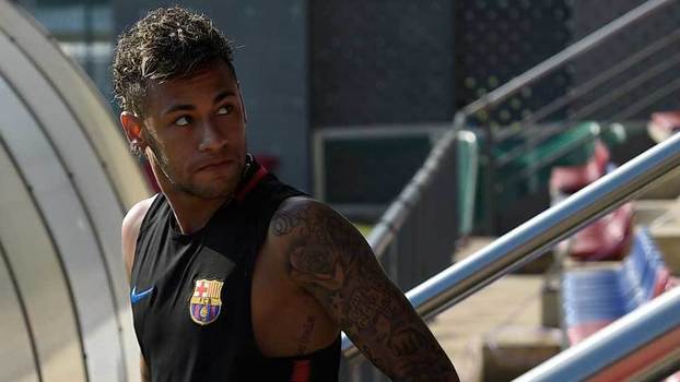 Neymar, em treino do Barcelona nesta segunda-feira Neymar, em treino do Barcelona nesta segunda-feira