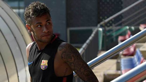 Neymar, em treino do Barcelona