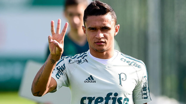 Erik anotou três gols em sua passagem pelo Palmeiras