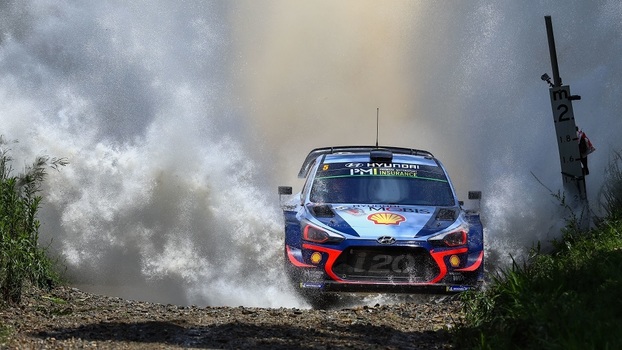 Thierry Neuville / Nicolas Gilsoul (Hyundai i20 Coupe WRC) Thierry Neuville / Nicolas Gilsoul (Hyundai i20 Coupe WRC)