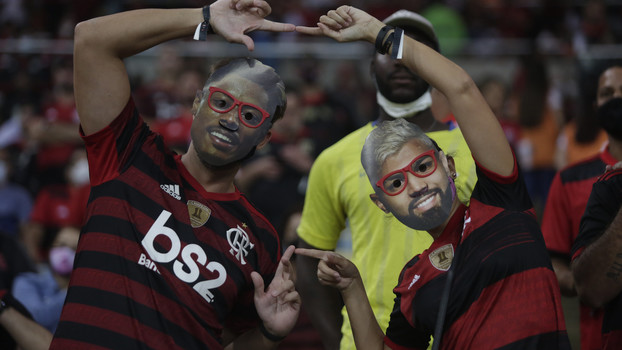 Dupla de torcedores homenageiam BH e Gabigol Dupla de torcedores homenageiam BH e Gabigol