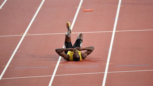 Usain Bolt sentiu lesão na despedida Usain Bolt sentiu lesão na despedida