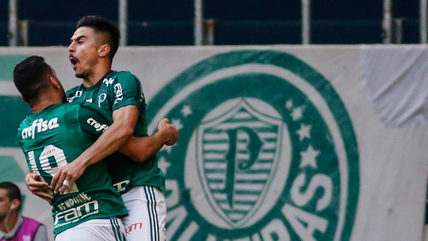 Palmeiras sai atrás, mas busca a virada sobre o São Paulo e volta a vencer no Brasileiro