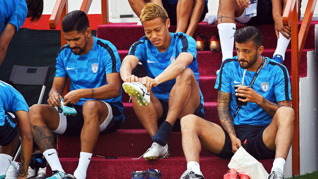 Keisuke Honda, uma das mais caras estrelas do elenco, durante treino do Pachuca