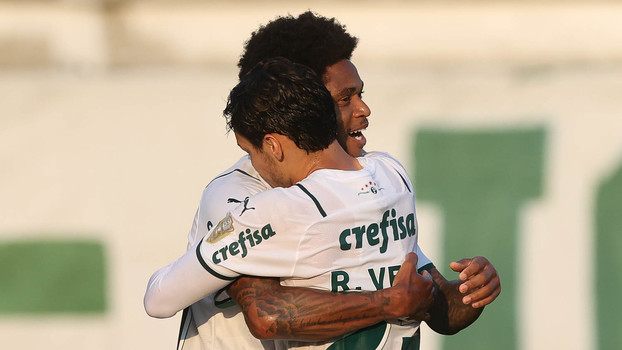 Veiga e Luiz Adriano dão vitória ao Verdão Veiga e Luiz Adriano dão vitória ao Verdão