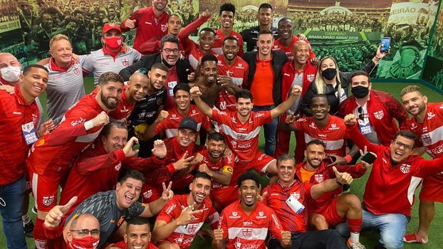 Clube alagoano comemora classificação às oitavas na casa do Palmeiras Clube alagoano comemora classificação às oitavas na casa do Palmeiras