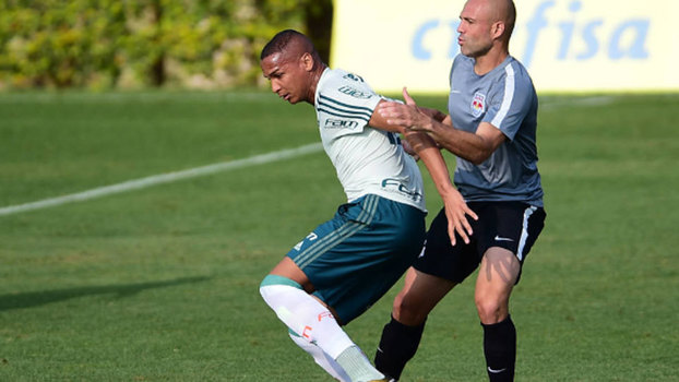 Jean perde pênalti, mas Egídio marca, e Palmeiras empata jogo-treino