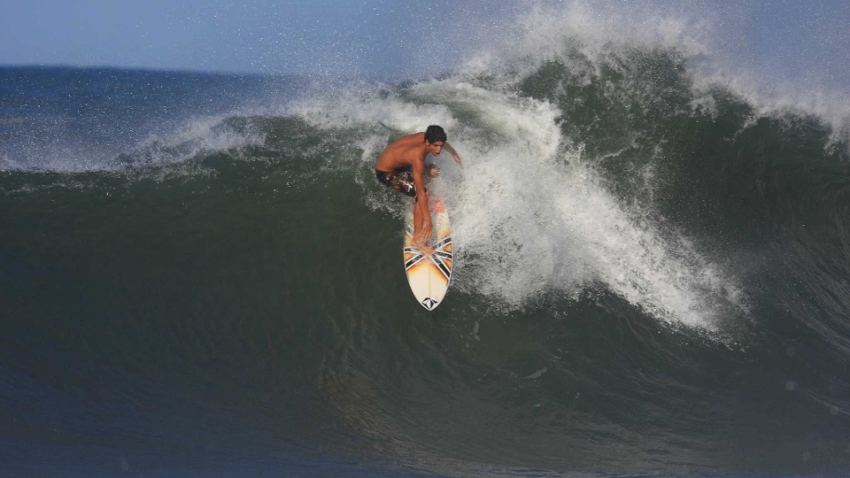 Em 2009, uma semana antes de vencer a etapa na Praia Mole do WQS, Gabriel tinha assinado assinado com a Rip Curl, sua atual patrocinadora.
